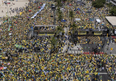 Manifestação com a presença do ex-presidente Jair Bolsonaro, na praia de Copacabana (RJ)