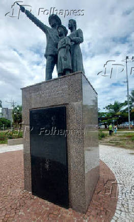 Monumento em homenagem aos imigrantes japoneses