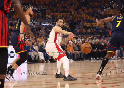 NBA: Playoffs-Houston Rockets at Golden State Warriors