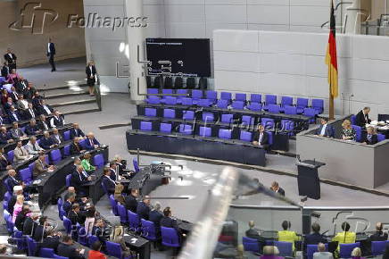 German Chancellor Merz and cabinet members sworn into office at Bundestag