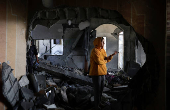 Aftermath of an Israeli strike on a house, in Khan Younis