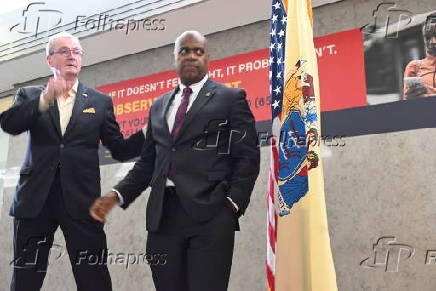 Irmandade de engenheiros de locomotivas e líderes sindicais de trens anunciam greve no transporte público de Nova Jersey