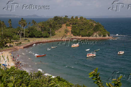 Praia da ponta de Nossa Senhora de Guadalupe, na ilha dos Frades