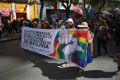 Seguidores de Morales marchan e intentan inscribir su candidatura presidencial a la fuerza