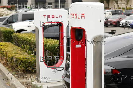 US President Trump signs bill to block California's climate policy aimed to phase out gas-powered cars