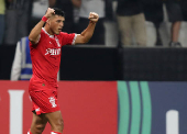 Copa Sudamericana - Group C - Corinthians v Huracan