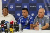 El peruano Christian Cueva espera ayudar a Emelec a regresar a la primera línea de Ecuador