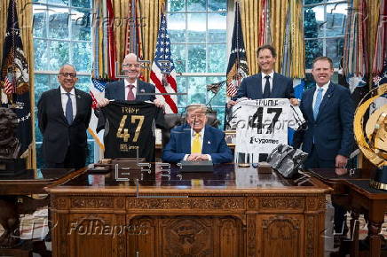President Trump hosts Juventus soccer club at White House