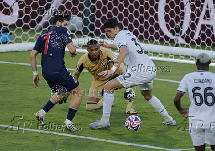 FIFA Club World Cup - Group B - Paris St Germain v Botafogo