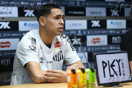 Gustavo Caballero é apresentado como novo reforço do Santos