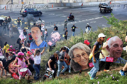 Protest calling for the release of all hostages in Tel Aviv