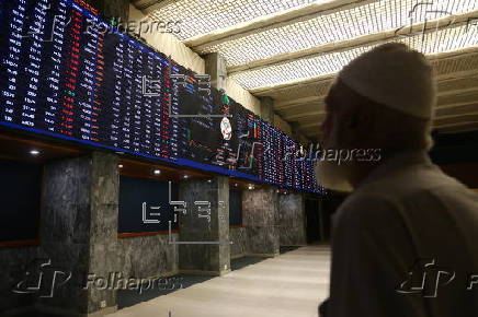 Pakistan's KSE-100 index drops over 3,800 points