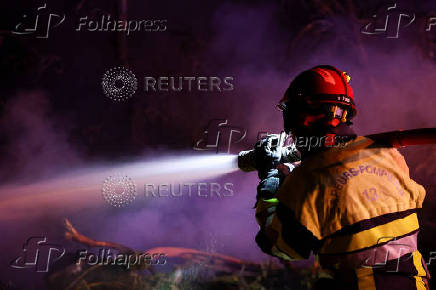 Big wildfire rages in southern France