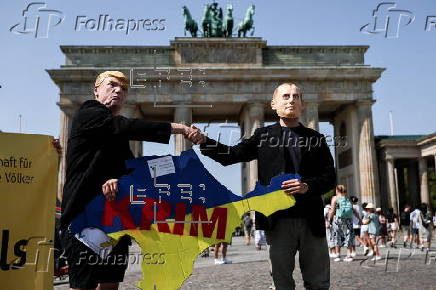 Pro-Ukraine protest in Berlin ahead of Trump’s talks with Putin in Alaska