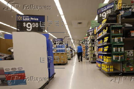 Walmart warns of price hikes amid tariffs