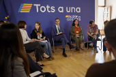 Pedro Sánchez se reúne con víctimas de la dana en València