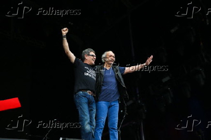 Roger e o cantor Erasmo Carlos