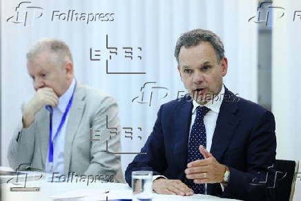 Dutch Foreign Minister Caspar Veldkamp holds press conference in Beijing
