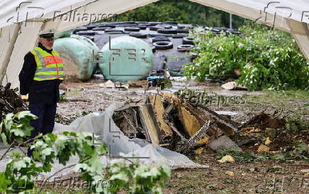 Passenger train derails in southwestern Germany