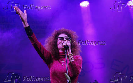 Virada Cultural - Vanessa da mata na Parada Inglesa