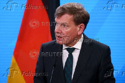 German Foreign Minister Johann Wadephul and Israeli Foreign Minister Gideon Saar attend a press conference in Berlin
