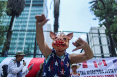 Protest outside the U.S. Embassy in Mexico City in support of the L.A. protests