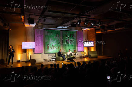 Mesa 'O primeiro leitor', com Luiz Schwarcz, na Feira do Livro