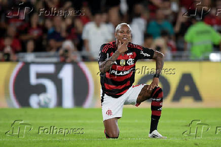 Partida entre Flamengo e Sao Paulo válida pelo Campeonato Brasileiro 2025.