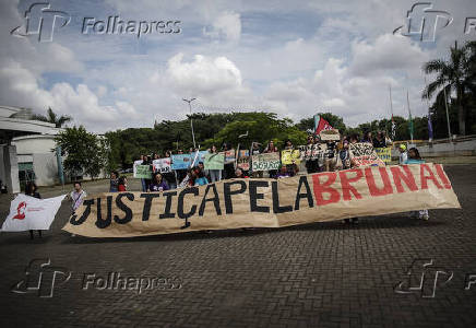 Ato na USP Leste pedindo justiça por Bruna Oliveira da Silva, morta dia 17
