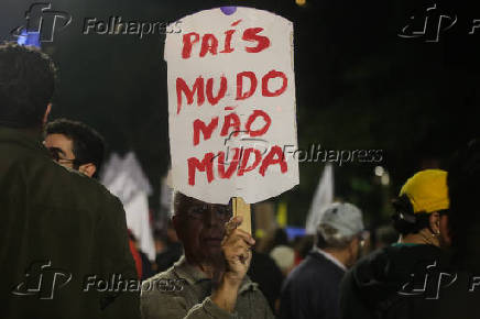 Protesto pela Taxação dos Super-Ricos