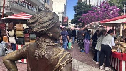 Movimentação no bairro da liberdade