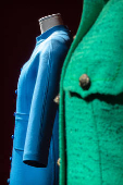 Grandes de la alta costura del siglo XX, como Saint Laurent y Cardin, brillan en Florencia