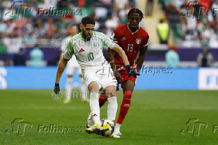 FIFA Arab Cup - Qatar 2025 - Group D - Algeria v Sudan