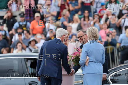 Polish president visits Czech Republic