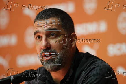 Rueda de prensa de Arda Turan, entrenador del Shakhtar Donetsk
