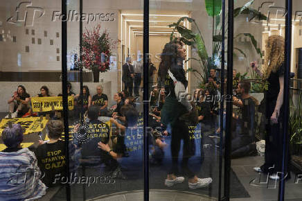 Pro-Palestinian demonstrators gather at the offices of U.S. Senate Minority Leader Schumer- and Sen. Gillibrand, in New York City