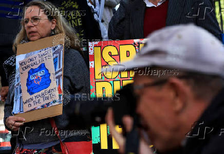 Cape Town activists hold vigil in solidarity with journalists in Gaza