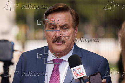 Mike Lindell outside White House