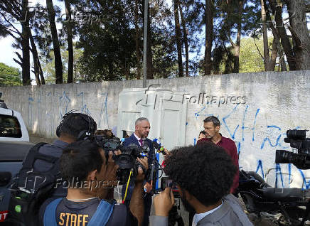 Movimentação no local da reconstituição do caso Cupertino em SP