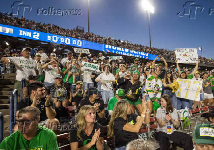 NCAA Softball: Women's College World Series-Mississippi at Oregon