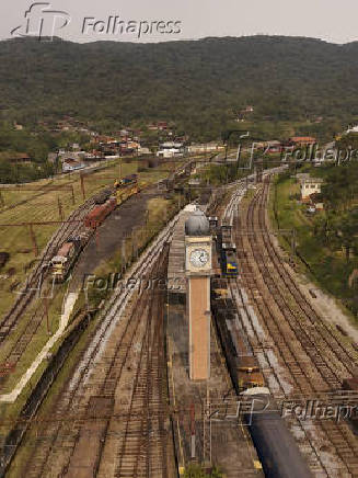 Vista de drone da ferrovia na Vila de Paranapiacaba, em Santo André (SP)
