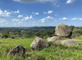 Rochas do Lost Parque de Pedras em área turística de Ibiúna