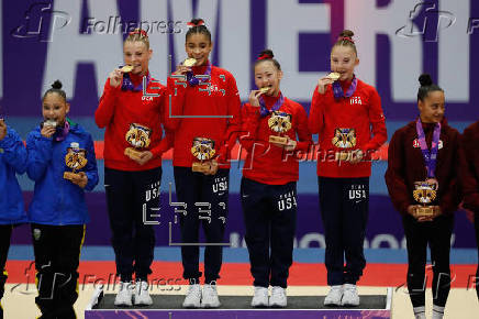Gimnasia artística equipos femenino