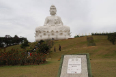 Estátua de buda em Ibiraçu (ES)