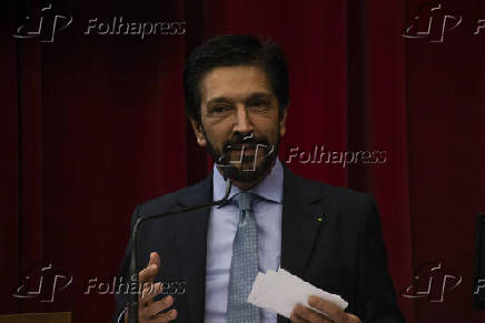 Novo conselheiro do TCE-SP toma posse na presença do governador e do prefeito