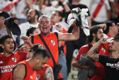 Copa Libertadores - Group B - Universitario v River Plate