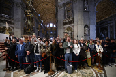Cardinal Gambetti presides over Holy Thursday mass as Pope's attendance remains uncertain