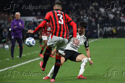 Corinthians e Vitória pelo Campeonato Brasileiro