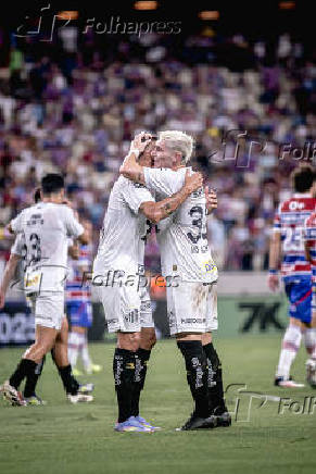 Partida entre Fortaleza e Santos pelo Campeonato Brasileiro
