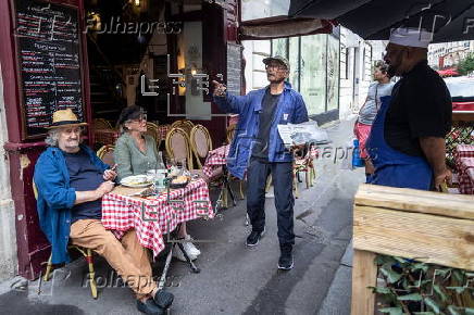 The last Newspaper Hawker in Paris to receive Order of Merit from President Macron